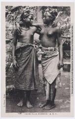 3 vues - 100. Jeunes filles Soussous - A.O.F. - Dakar : A. Albaret, [entre 1930 et 1940]. - Carte postale (ouvre la visionneuse)