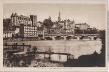 1 vue - 6. Pau : vue générale sur le Gave. - Toulouse : phototypie Labouche frères, marque LF au verso, [entre 1918 et 1937]. - Carte postale (ouvre la visionneuse)