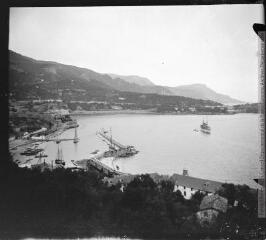 1 vue Port et Rade de Villefranche. 10 avril 1902.
