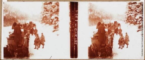 2 vues - Voiture à eau de la 38e division. 8616. - [entre 1914 et 1918]. - Photographie (ouvre la visionneuse)