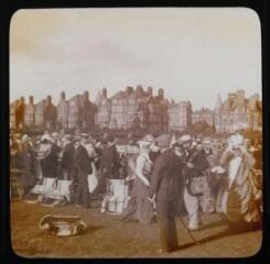 1 vue  - Folkestone (Angleterre) : promenade des Leas. - [1905 ?]. - Photographie (ouvre la visionneuse)
