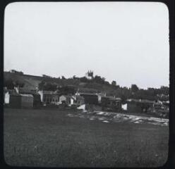 1 vue - Castres (Tarn) : vue sur les faubourgs. - septembre 1908. - Photographie (ouvre la visionneuse)
