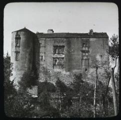 1 vue - Ferrières (Tarn) : château du 16e siècle [de Guillot de Ferrières, chef protestant]. - septembre 1908. - Photographie (ouvre la visionneuse)