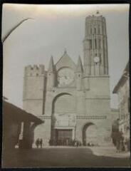 3 vues - [Montesquieu-Volvestre : église Saint-Victor]. - [entre 1905 et 1925]. - Photographie (ouvre la visionneuse)