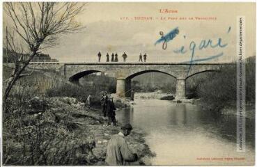 3 vues - L\'Aude. 102. Tuchan : le pont sur le Verdouble / [photographie Henri Jansou (1874-1966)]. - Toulouse : phototypie Labouche frères, marque LF au recto, [entre 1905 et 1925]. - Carte postale (ouvre la visionneuse)
