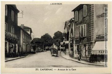 5 vues - L\'Aveyron. 253. Capdenac [Capdenac-Gare] : avenue de la Gare. - Toulouse : édition Pyrénées-Océan, Labouche frères, [entre 1937 et 1950]. - Carte postale (ouvre la visionneuse)