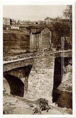 2 vues - 20. Rodez : vieux pont sur la Brianne [Brienne]. - Toulouse : édition Pyrénées-Océan, Labouche frères, marque Elfe, [entre 1937 et 1950]. - Carte postale (ouvre la visionneuse)