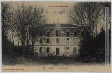2 vues La Haute-Garonne. 1257. Cépet : le château. - Toulouse : phototypie Labouche frères, marque LF au verso, [1911], tampon d'édition du 1er septembre 1917. - Carte postale