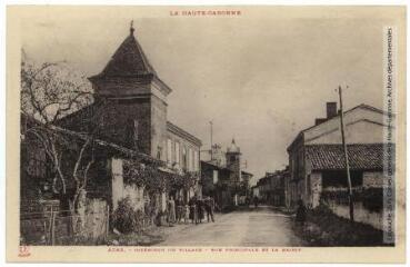 2 vues La Haute-Garonne. Azas : intérieur du village, rue principale et la mairie. - Toulouse : phototypie Labouche frères, marque LF, [1936]. - Carte postale