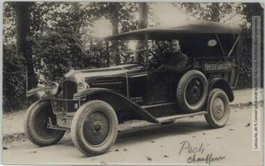1 vue Pech chauffeur. - [s.l.] : [s.n.], [après 1920]. - Carte postale