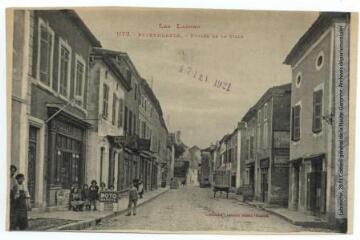 1 vue - Les Landes. 1173. Peyrehorade : entrée de la ville. - Toulouse : phototypie Labouche frères, [entre 1918 et 1937], tampon d\'édition du 17 février 1921. - Carte postale (ouvre la visionneuse)