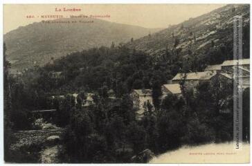 1 vue - La Lozère. 468. Meyrueis : mines de Pourcarès : vue générale du village. - Toulouse : phototypie Labouche frères, [entre 1905 et 1925]. - Carte postale (ouvre la visionneuse)