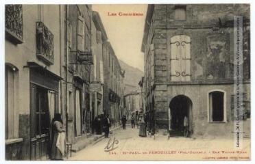 1 vue - Les Corbières. 144. Saint-Paul-de-Fenouillet (Pyr.-Orient.) : rue Victor Hugo. - Toulouse : phototypie Labouche frères, marque LF au verso, [entre 1909 et 1925]. - Carte postale (ouvre la visionneuse)