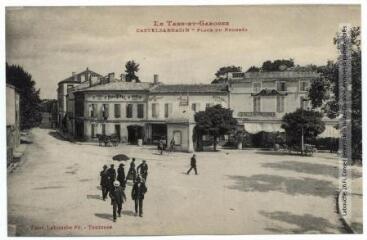 1 vue - Le Tarn-et-Garonne. Castelsarrasin : place du Progrès. - Toulouse : phototypie Labouche frères, [entre 1918 et 1937]. - Carte postale (ouvre la visionneuse)