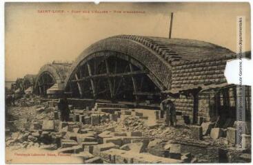 1 vue  - Saint-Loup : pont sur l\'Allier : vue d\'ensemble. - Toulouse : phototypie Labouche frères, [entre 1905 et 1918]. - Carte postale (ouvre la visionneuse)