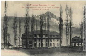 1 vue Les Pyrénées Centrales (1re série). 58. Marignac (Haute-Garonne) : les usines de la gare. Au-dessus, le pic de Gar. - Toulouse : phototypie Labouche frères, [entre 1905 et 1918]. - Carte postale