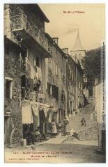1 vue - S.-O. (1re série). 435. Saint-Laurent-les-Bains (Ardèche) : montée de l\'église. - Toulouse : phototypie Labouche frères, [entre 1905 et 1925]. - Carte postale. (ouvre la visionneuse)