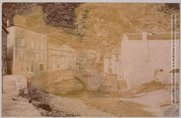2 vues - 101. Mas-Cabardès : vieux pont dans le village / photographie Henri Jansou (1874-1966). - Toulouse : maison Labouche frères, [entre 1900 et 1920]. - Photographie (ouvre la visionneuse)
