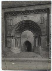 2 vues - L\'Aude. 209. Belpech : portail de l\'église. - Toulouse : maison Labouche frères, [entre 1900 et 1940]. - Photographie (ouvre la visionneuse)