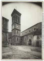 2 vues - L\'Aude. 452. Vinassan : l\'église. - Toulouse : maison Labouche frères, [entre 1900 et 1940]. - Photographie (ouvre la visionneuse)