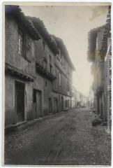 2 vues - 188. Saint-Papoul : vieille rue. - Toulouse : maison Labouche frères, [entre 1920 et 1940]. - Photographie (ouvre la visionneuse)