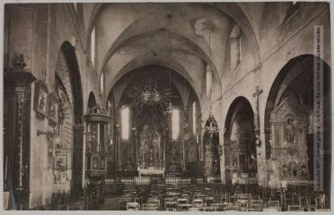 2 vues - L\'Aveyron. 479. Saint-Geniez d\'Olt : intérieur de l\'église / photographie Henri Jansou (1874-1966). - Toulouse : maison Labouche frères, [entre 1900 et 1920]. - Photographie (ouvre la visionneuse)