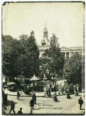 2 vues - 2744. Toulouse : square du Capitole. - Toulouse : maison Labouche frères, [entre 1900 et 1920]. - Photographie (ouvre la visionneuse)