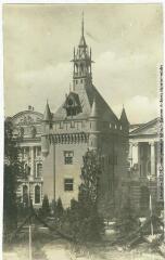 1 vue - [Toulouse : donjon du Capitole]. - Toulouse : maison Labouche frères, [entre 1900 et 1940]. - Photographie (ouvre la visionneuse)