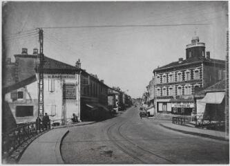 3 vues - 9. Dax : avenue Vincent de Paul. - Toulouse : maison Labouche frères, [entre 1920 et 1950]. - Photographie (ouvre la visionneuse)