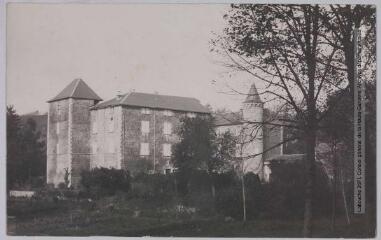 2 vues - Tarn. Lacabarède : château Caylus / photographie Henri Jansou (1874-1966). - Toulouse : maison Labouche frères, [entre 1900 et 1940]. - Photographie (ouvre la visionneuse)