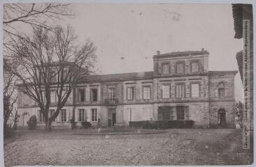 2 vues - 354. Fiac : château du Puech (Mme de Rodier) / photographie Henri Jansou (1874-1966). - Toulouse : maison Labouche frères, [entre 1900 et 1940]. - Photographie (ouvre la visionneuse)