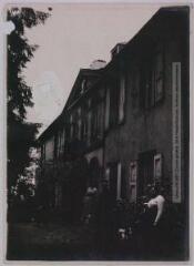 2 vues - Paulinet Tarn : villas du Sacré-Coeur. - Toulouse : maison Labouche frères, [entre 1900 et 1940]. - Photographie (ouvre la visionneuse)