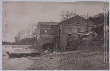 4 vues  - Le Tarn. 655. Saint-Sulpice-la-Pointe : le moulin. - Toulouse : phototypie Labouche frères, [entre 1905 et 1937]. - Carte postale (ouvre la visionneuse)