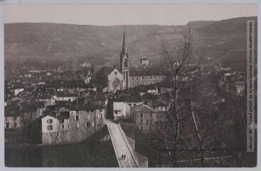 3 vues - Le Tarn-et-Garonne. 52. Saint-Antonin[-Noble-Val] : vue générale. - Toulouse : phototypie Labouche frères, [entre 1905 et 1925], tampon d\'édition du 4 mai 1920. - Carte postale (ouvre la visionneuse)