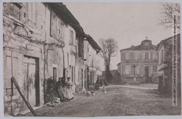 3 vues - Le Tarn-et-Garonne. 354. Lamothe-Cumont : rue principale et mairie. - Toulouse : phototypie Labouche frères, [entre 1905 et 1925]. - Carte postale (ouvre la visionneuse)