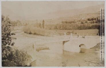 2 vues - 7. J.A.O.M. Seu de Urgel [La Seu d\'Urgell] : puente sobre el rio Sègre. - Toulouse : maison Labouche frères, [entre 1900 et 1920]. - Photographie (ouvre la visionneuse)