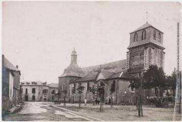 2 vues - Les Pyrénées. 216. Lannemezan : l\'église. - Toulouse : maison Labouche frères, [entre 1900 et 1920]. - Photographie (ouvre la visionneuse)