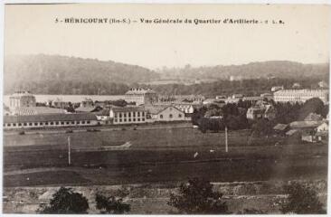 2 vues  - 5. Héricourt (Hte-S.) : vue générale du quartier d\'artillerie. - Besançon : Phototypie artistique de l\'Est, G. Lardier, marque C.L.B, [vers 1917]. - Carte postale (ouvre la visionneuse)