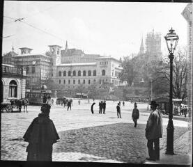 1 vue  - La Grande place et la cathédrale de Lausanne. 21 avril 1902. (ouvre la visionneuse)