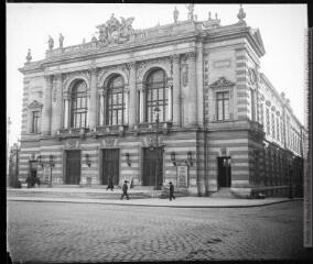 1 vue  - Nice. 10 avril 1902. [Théâtre municipal]. (ouvre la visionneuse)