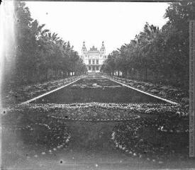 1 vue  - Monte-Carlo. [Le casino]. 11 avril 1902. (ouvre la visionneuse)