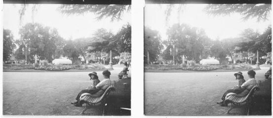 1 vue - Toulouse : jardin du Grand Rond. - [entre 1890 et 1920]. - Photographie (ouvre la visionneuse)