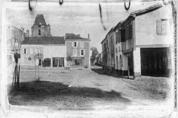 1 vue - Geaune (Landes) : les arceaux (côté sud). - Toulouse : maison Labouche frères, [entre 1900 et 1940]. - Photographie (ouvre la visionneuse)