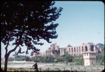2 vues 4041-4042. Rome : vue générale, cirque Maxime.