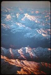 10 vues B 5210-5220. Les Alpes vues d'avion. B 5222. Paris : place de la Concorde.