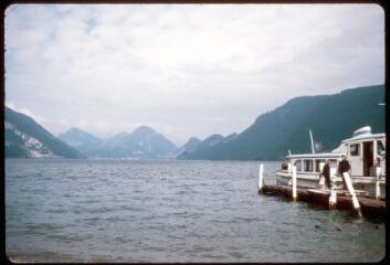 50 vues B 7235-7250. Lucerne : remparts et tours du Mussegg. B 7251-7256. Montée au Pilate. B 7257-7267. Le Pilate. B 7268-7284. Promenade en bateau sur le lac des Quatre-Cantons.