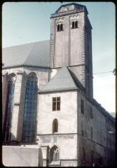 25 vues A 3479-3501. Cologne : paysage, cathédrale, églises.