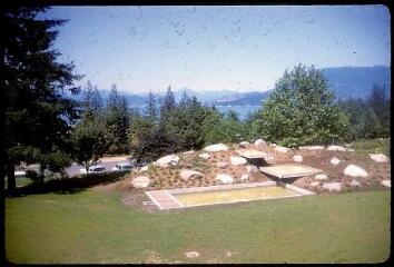 4 vues A 3877-3880. Vancouver (Colombie-Britannique, Canada) : université.