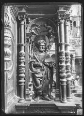 1 vue Extrêmité est, côté nord : saint Bertrand.