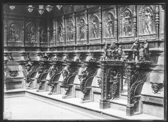 1 vue Côté nord, coin nord-ouest.